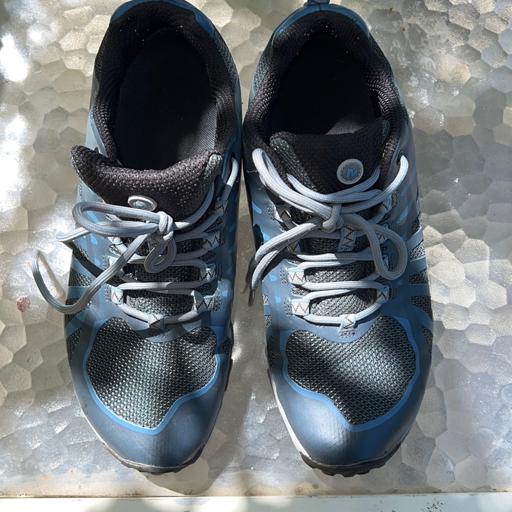 Hiking shoes